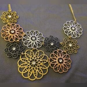 Retired NWT Park Lane Petals Necklace